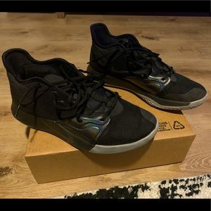 Nike PG 3 size 11
